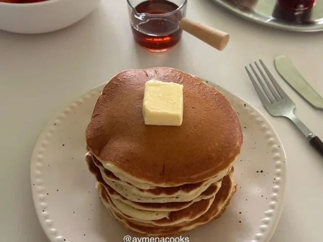 fluffy pancakes for two