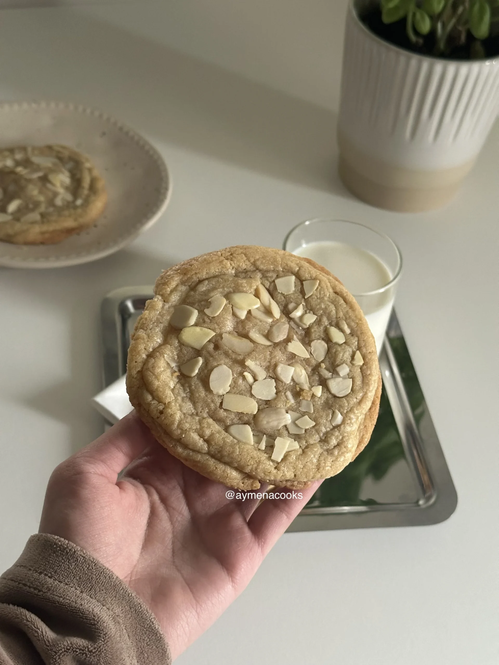 almond croissant cookies
