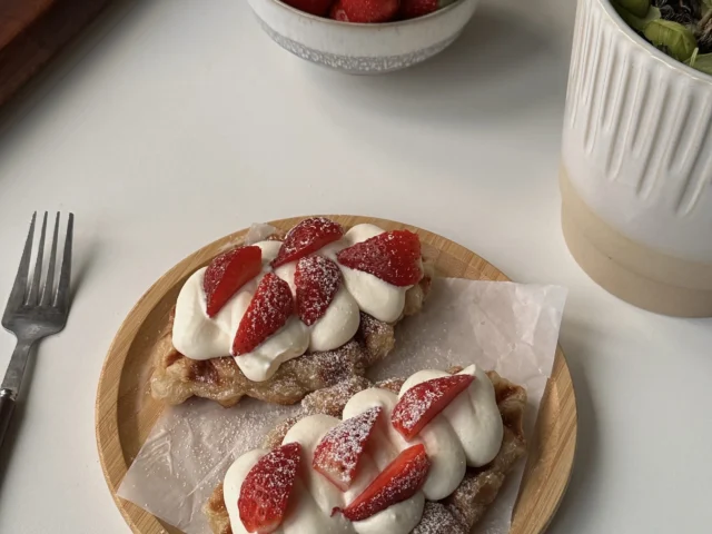 strawberry croffle