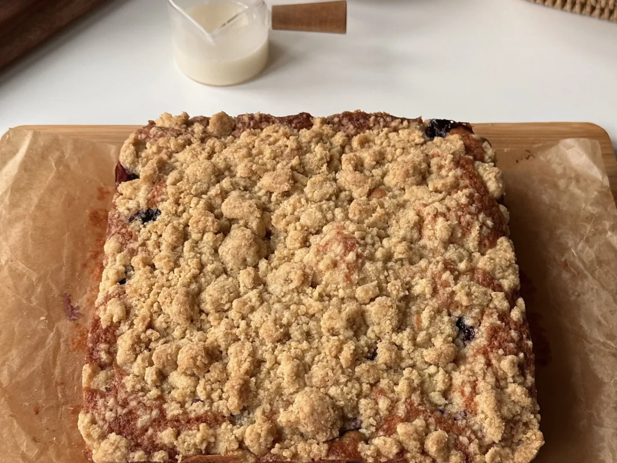 blueberry crumble cake