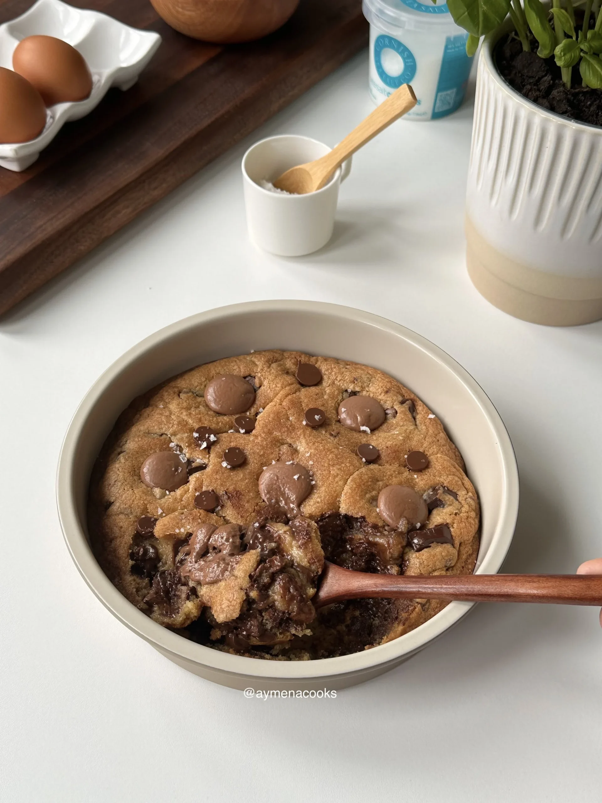 air fryer chocolate chip cookies